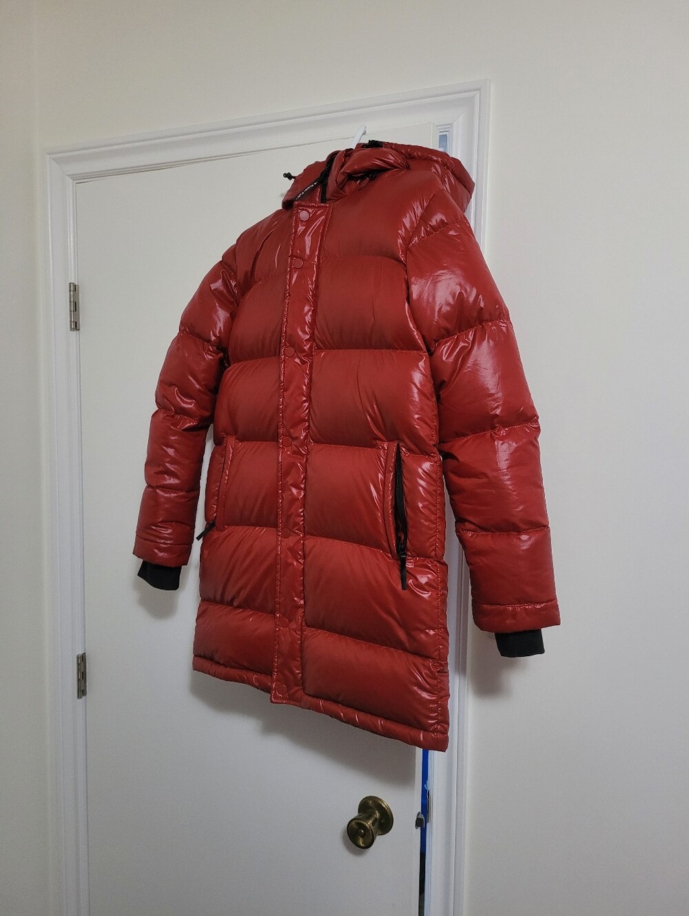 TNA SUPER PUFF MID LENGTH WOMENS XXS SHINY RED